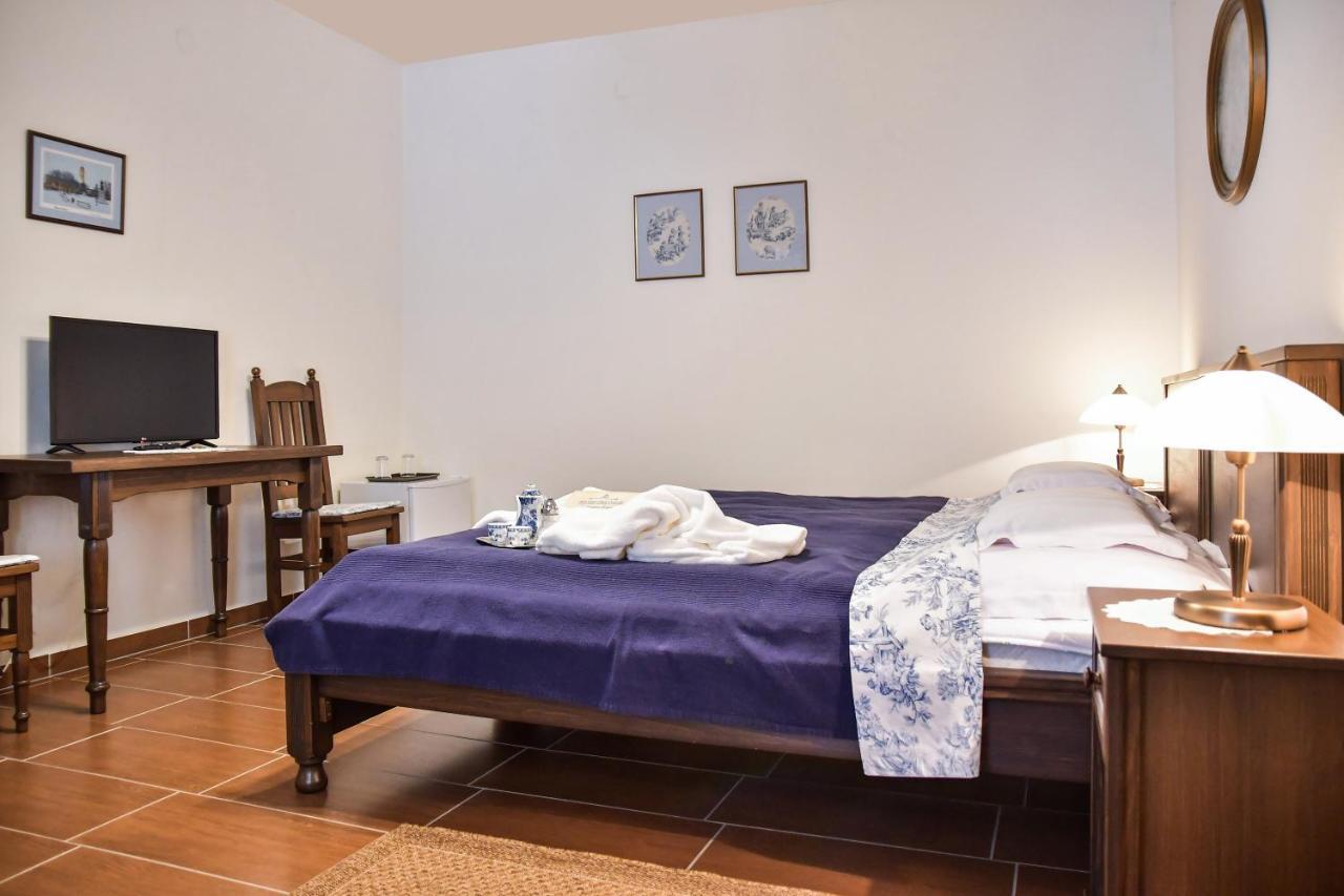 Szin-Es Vendeghaz Bed & Breakfast Сентеш Екстериор снимка