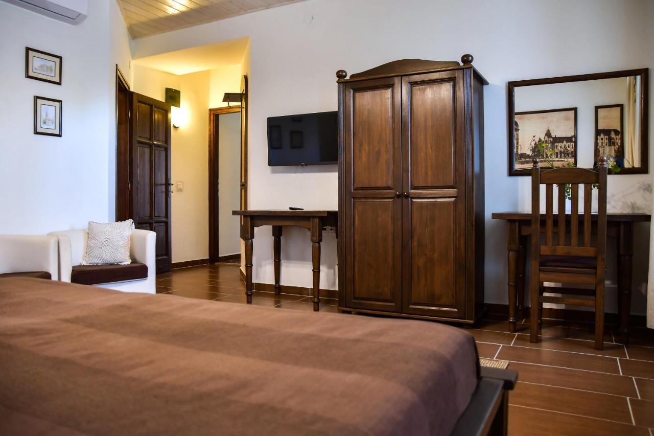 Szin-Es Vendeghaz Bed & Breakfast Сентеш Екстериор снимка