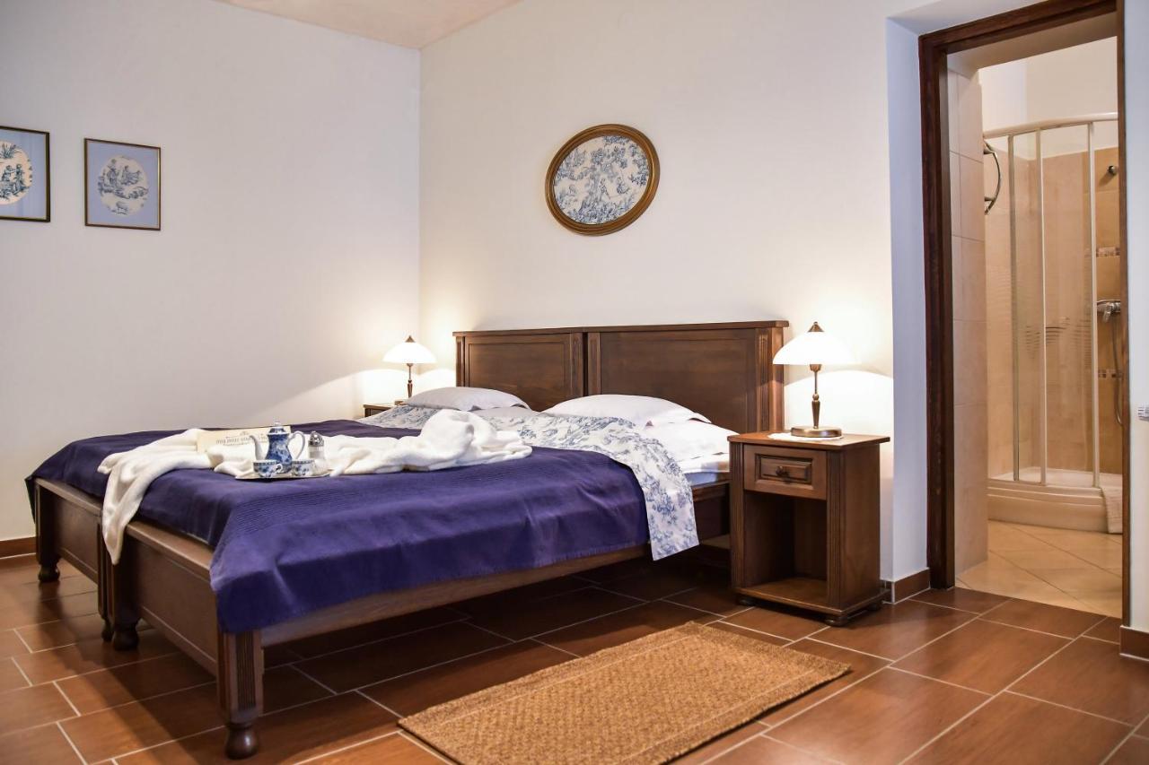 Szin-Es Vendeghaz Bed & Breakfast Сентеш Екстериор снимка